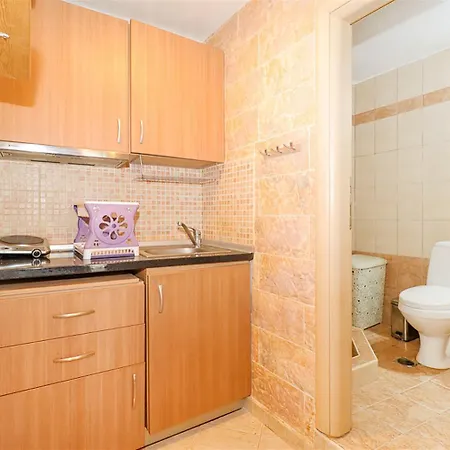 Apartment Traditional Remezzo House