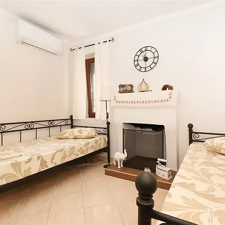 Traditional Remezzo House Apartment *
