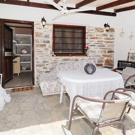 Traditional Remezzo House Apartamento Nikiti (Sithonia)